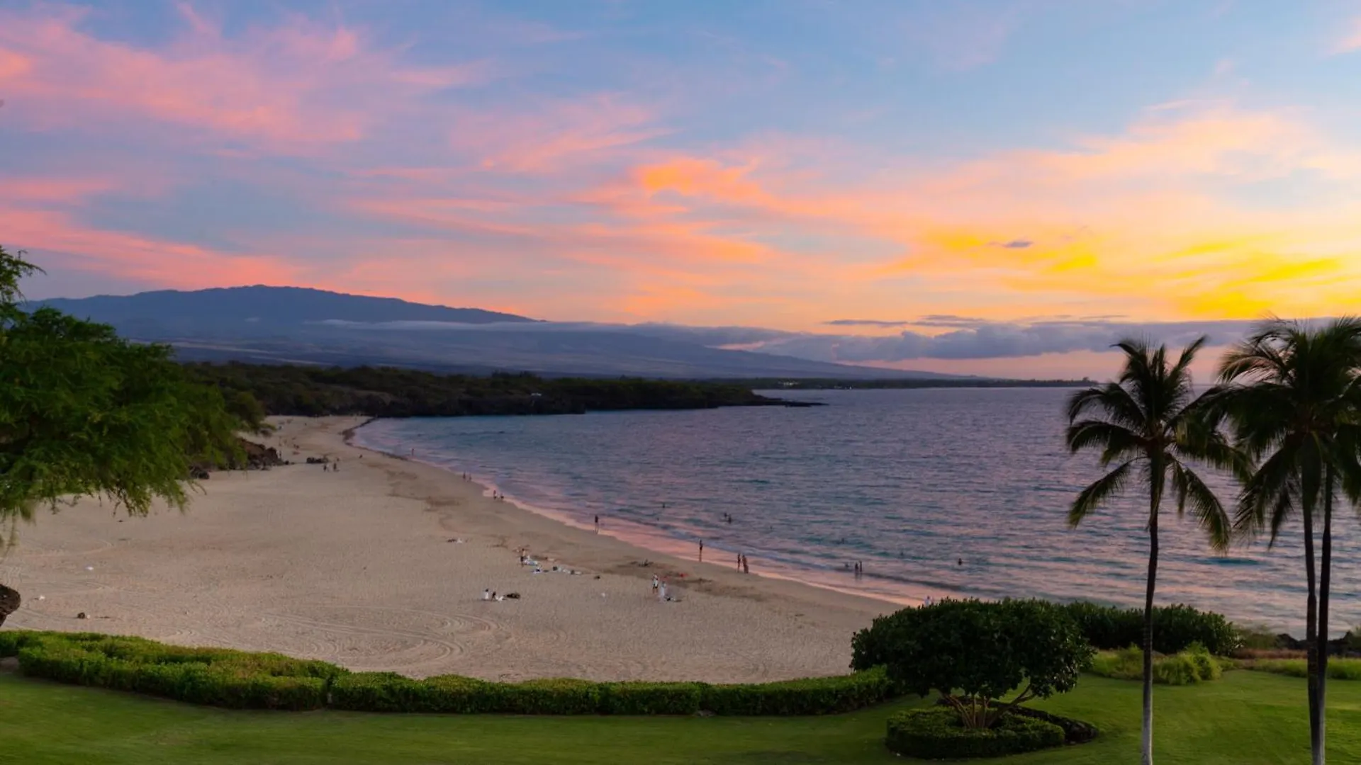 Nyaraló Aloha Spirit Ainamalu 4Br Home With Outdoor Living Room And Pool Waikoloa